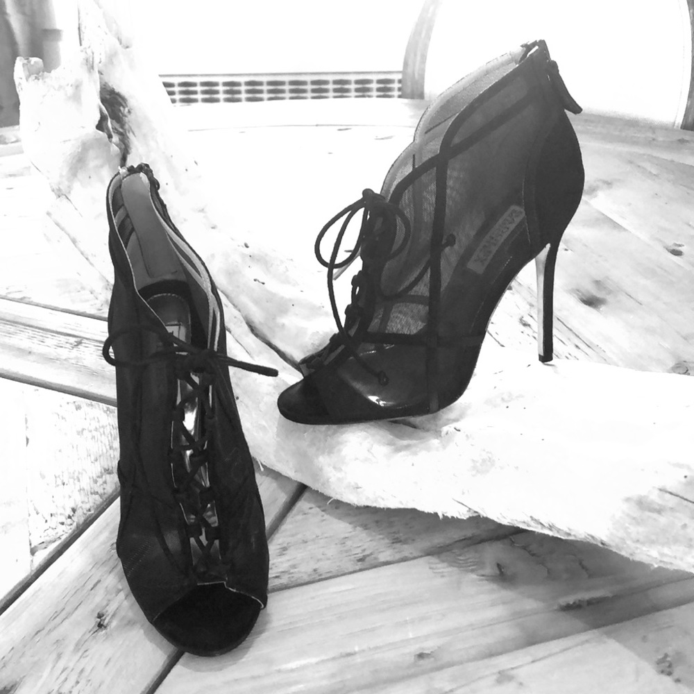Badgley Mischka Foley Black Peep Toe Women’s  shoe